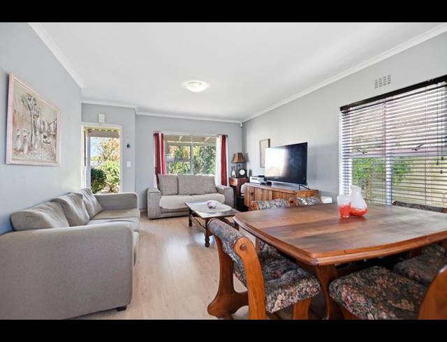 2 BEDROOM HOUSE FOR SALE IN SUNNINGDALE
